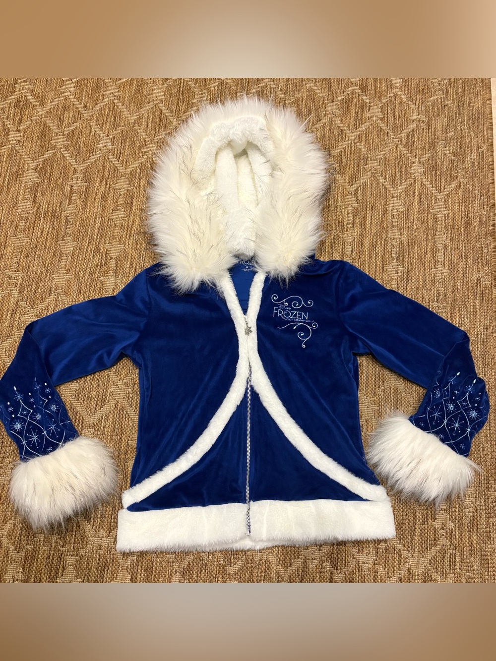 Frozen ❄️ Velvet and Fur Jacket